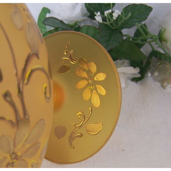 Satin Glass Golden Amber Pedestal Dish Flowers and Vines Vintage Lovely Decor 7" - Picture 3 of 9